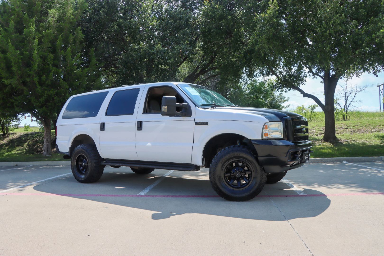 2004 Ford Excursion Eddie Bauer Sport Utility 4D photo 1