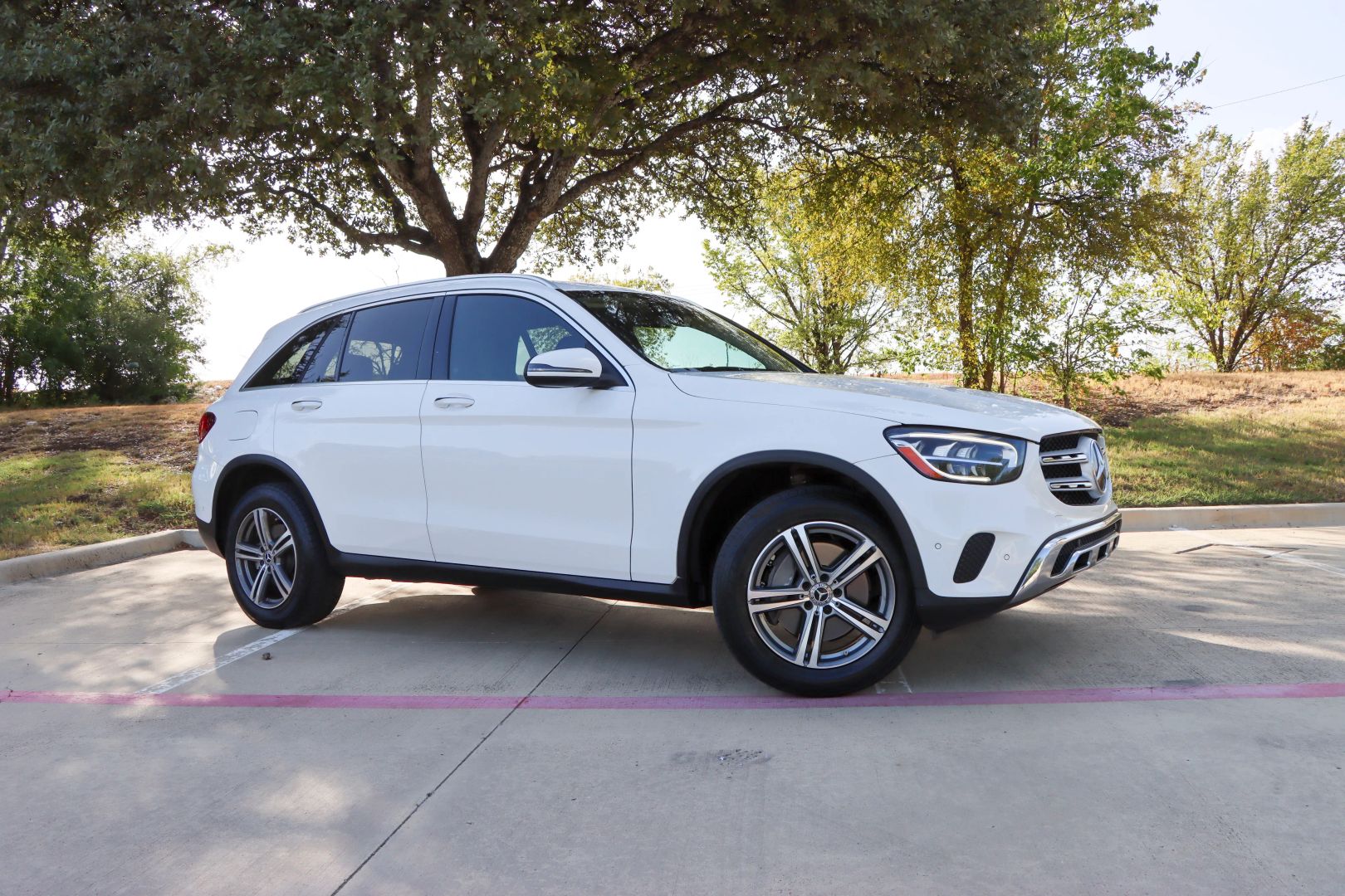 2022 Mercedes-Benz GLC GLC 300 Sport Utility 4D photo 1