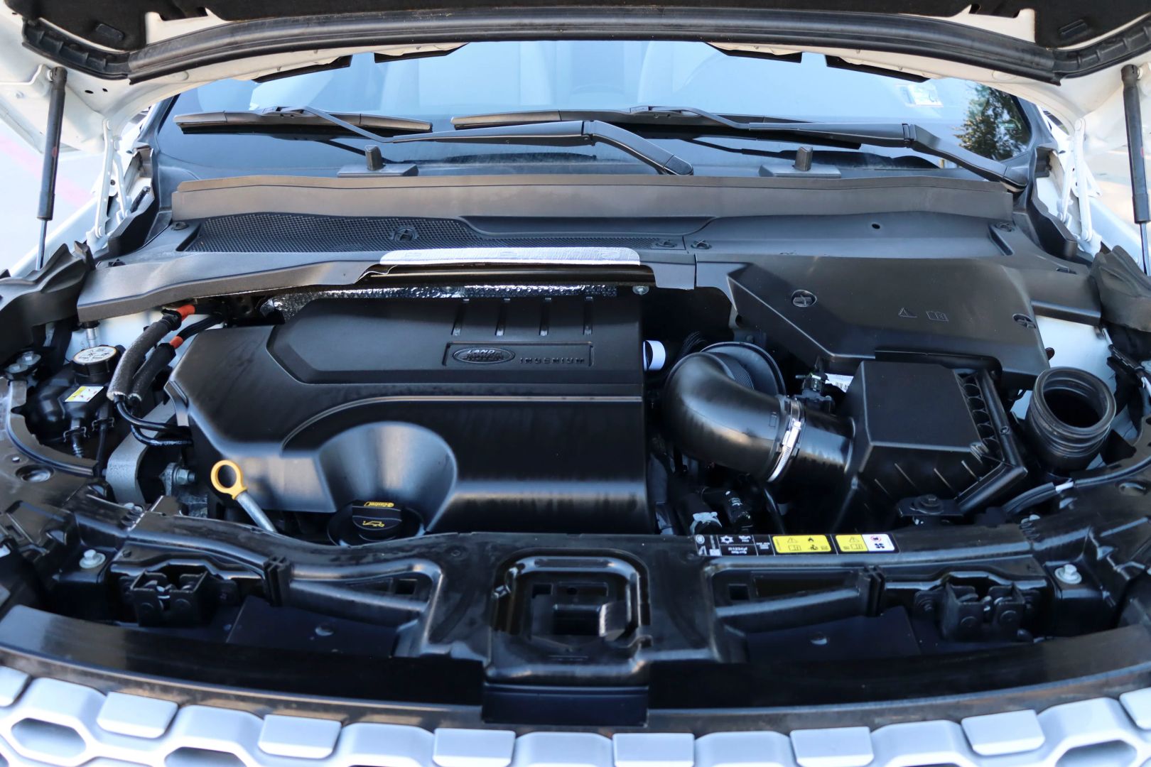 2023 Land Rover Discovery Sport S Sport Utility 4D photo 1