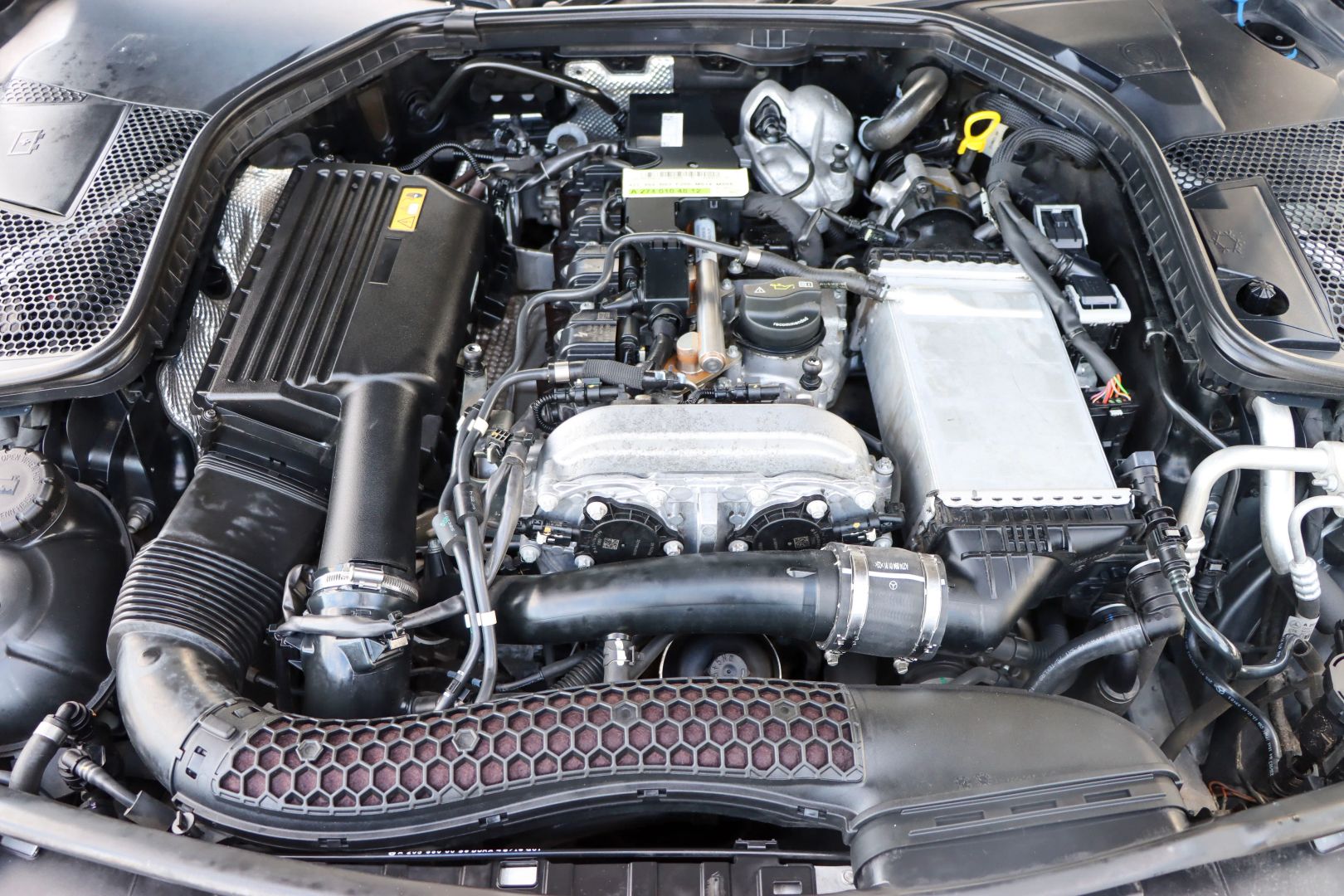 2017 Mercedes-Benz C-Class C 300 4MATIC Sedan 4D photo 1