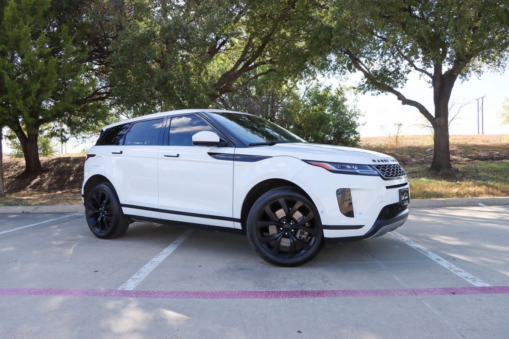 2020 Land Rover Range Rover Evoque P250 SE Sport Utility 4D photo 1