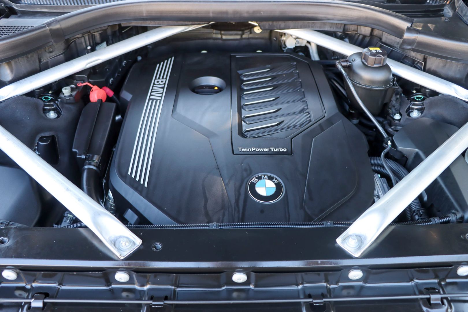 2020 BMW X7 xDrive40i Sport Utility 4D photo 1
