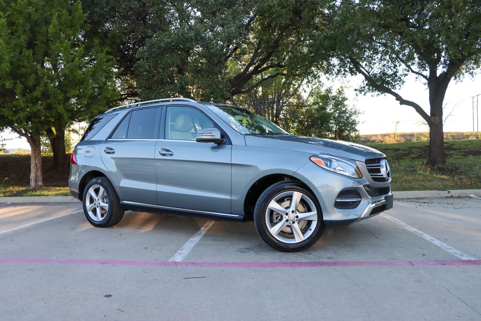 2016 Mercedes-Benz GLE GLE 350 Sport Utility 4D photo 1