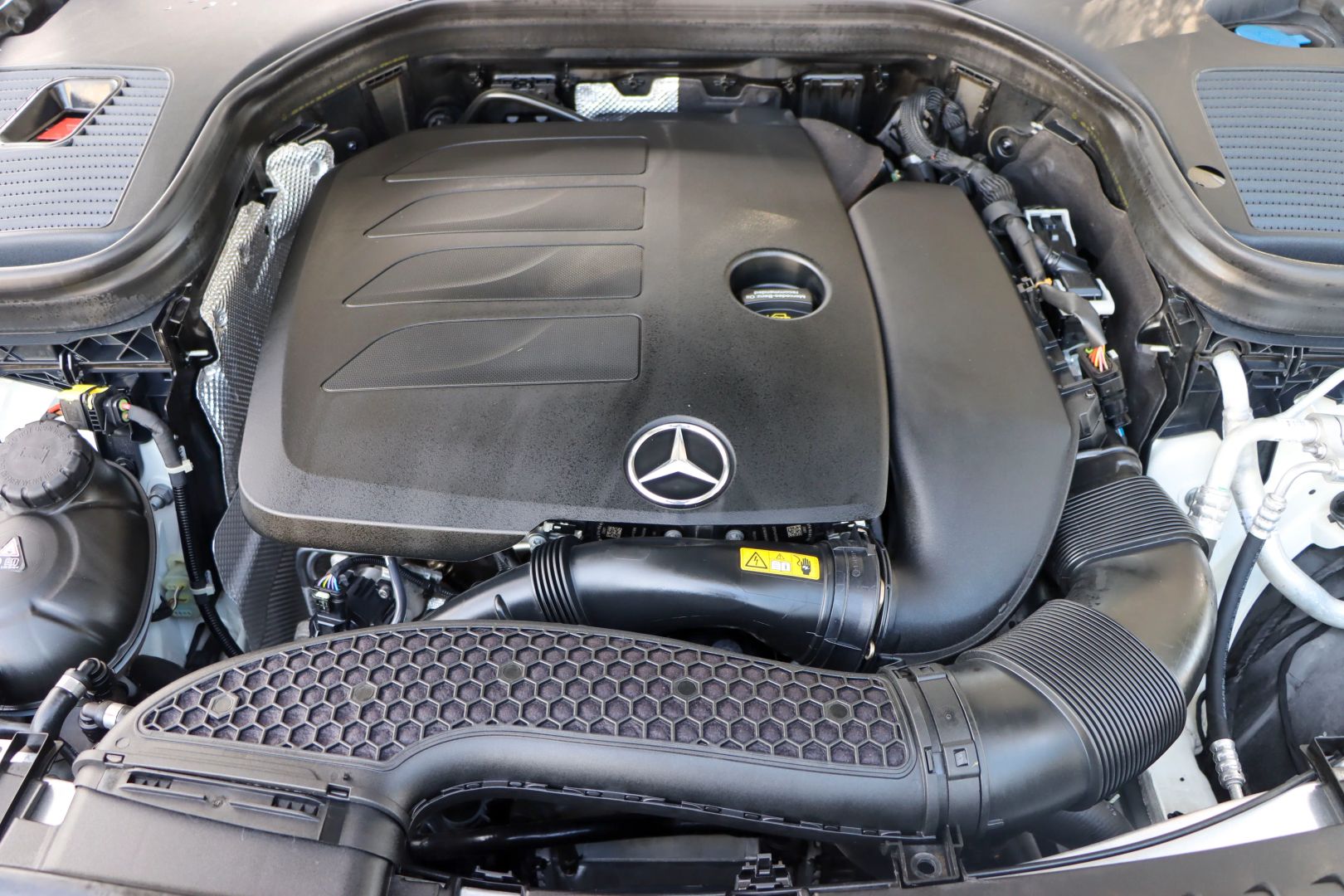 2022 Mercedes-Benz GLC GLC 300 Sport Utility 4D photo 1