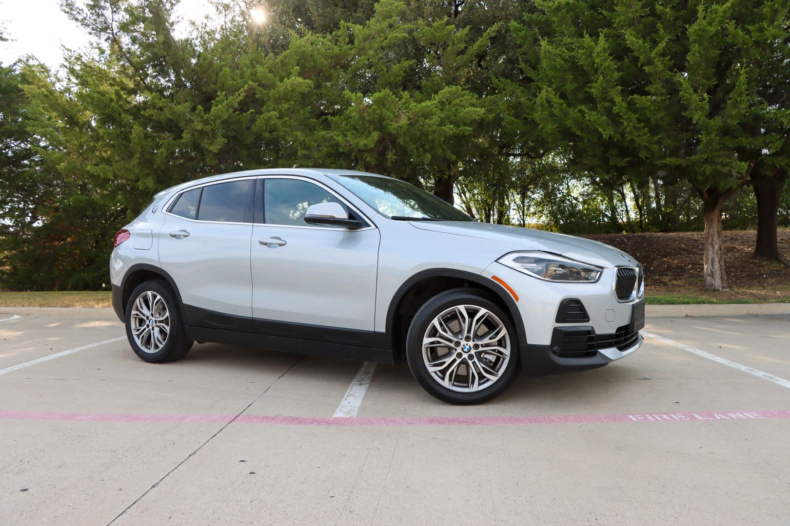 2021 BMW X2 sDrive28i Sport Utility 4D photo 1