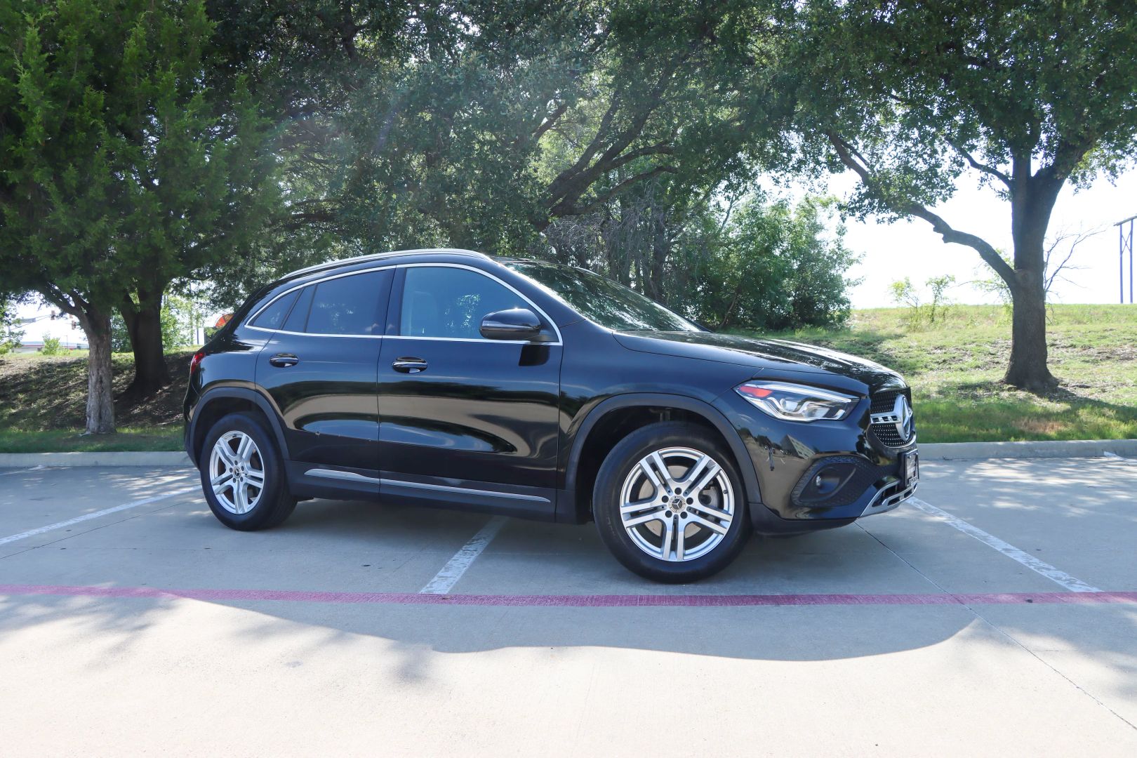 2021 Mercedes-Benz GLA GLA 250 Sport Utility 4D photo 1