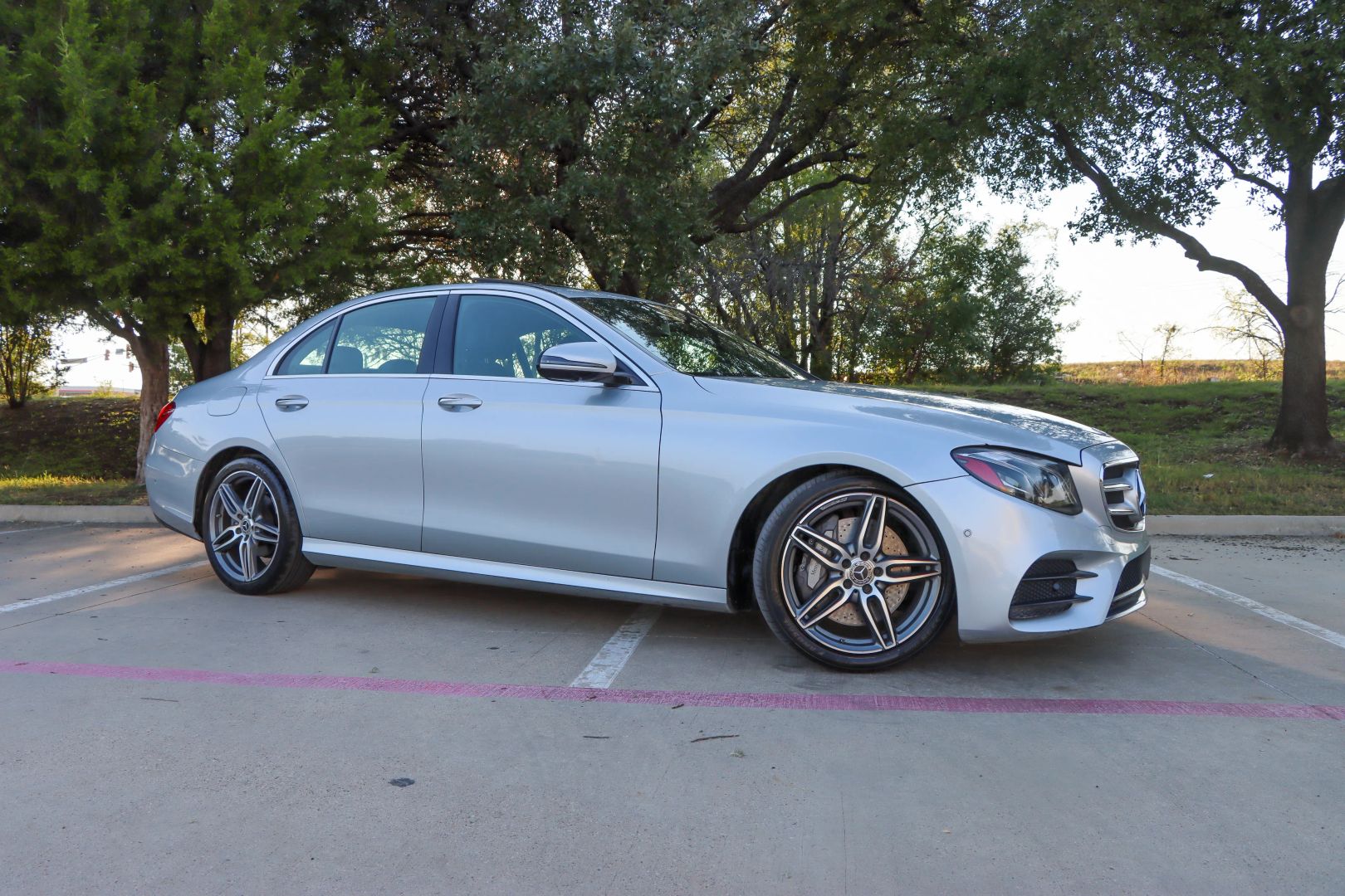 2019 Mercedes-Benz E-Class E 300 Sedan 4D photo 1
