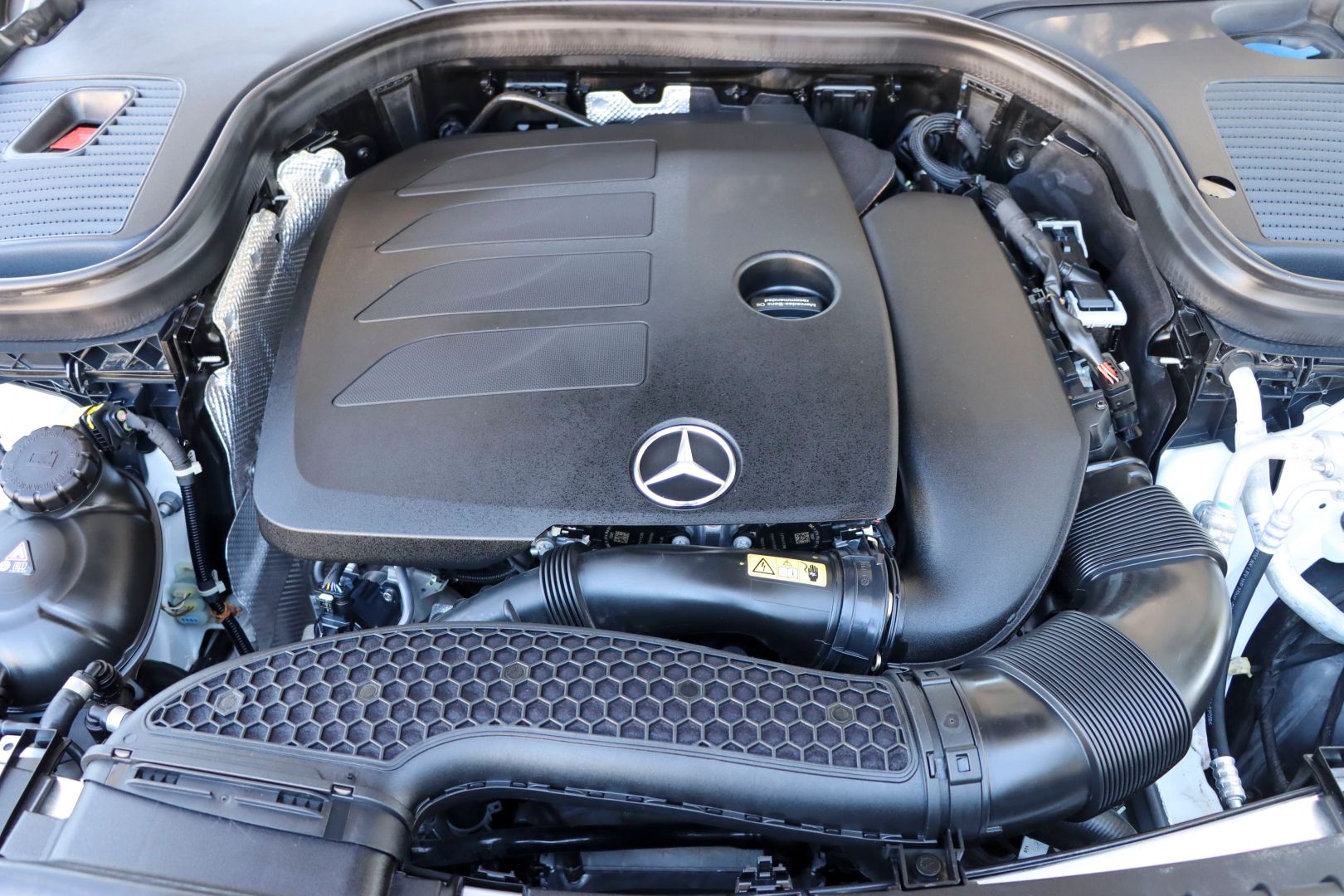 2020 Mercedes-Benz GLC GLC 300 Sport Utility 4D photo 1
