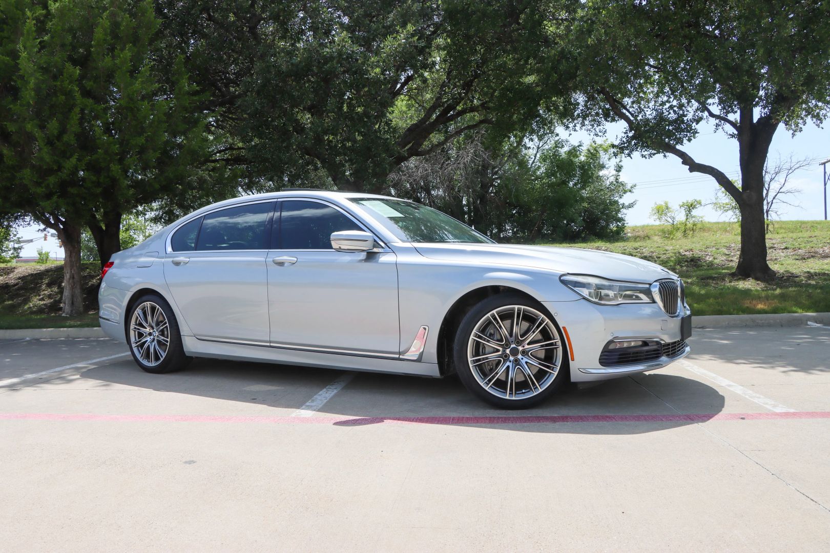 2017 BMW 7 Series 750i xDrive Sedan 4D photo 1