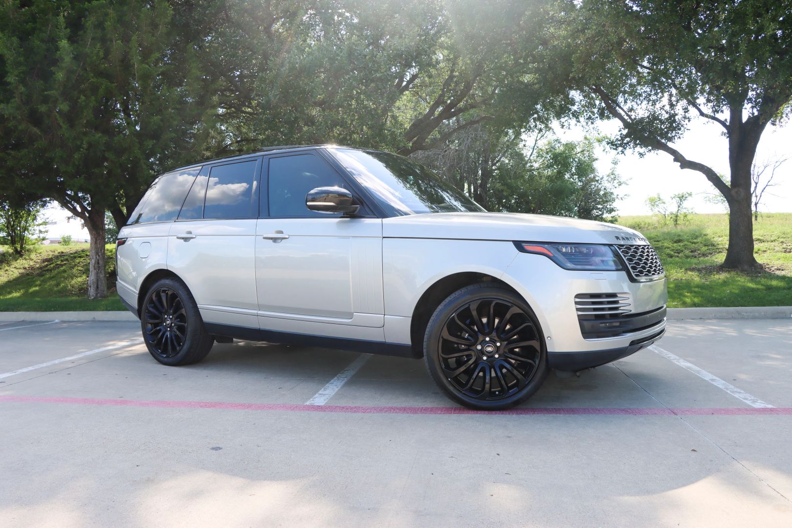 2019 Land Rover Range Rover HSE Sport Utility 4D photo 1