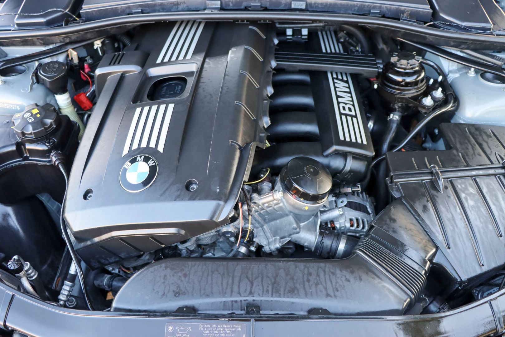 2013 BMW 3 Series 328i Convertible 2D photo 1