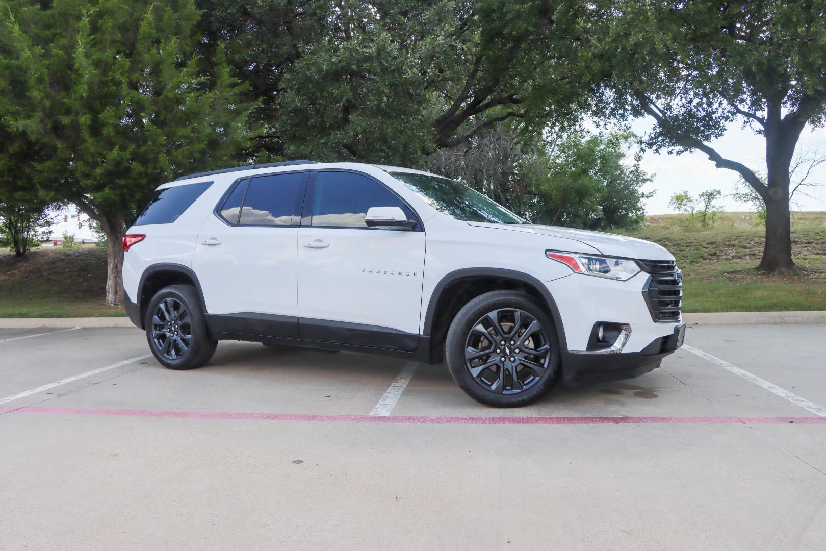 2020 Chevrolet Traverse RS Sport Utility 4D photo 1